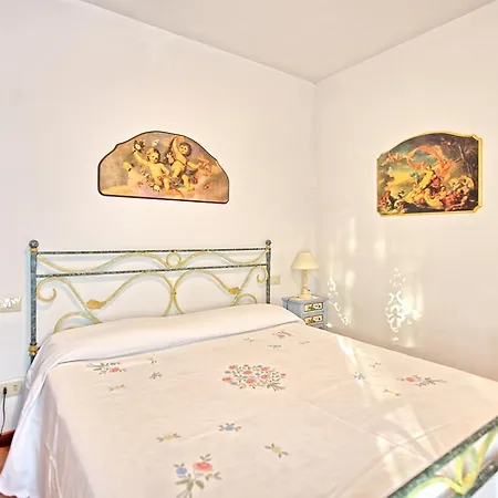 Villa Casa Vasco By Posarellivillas